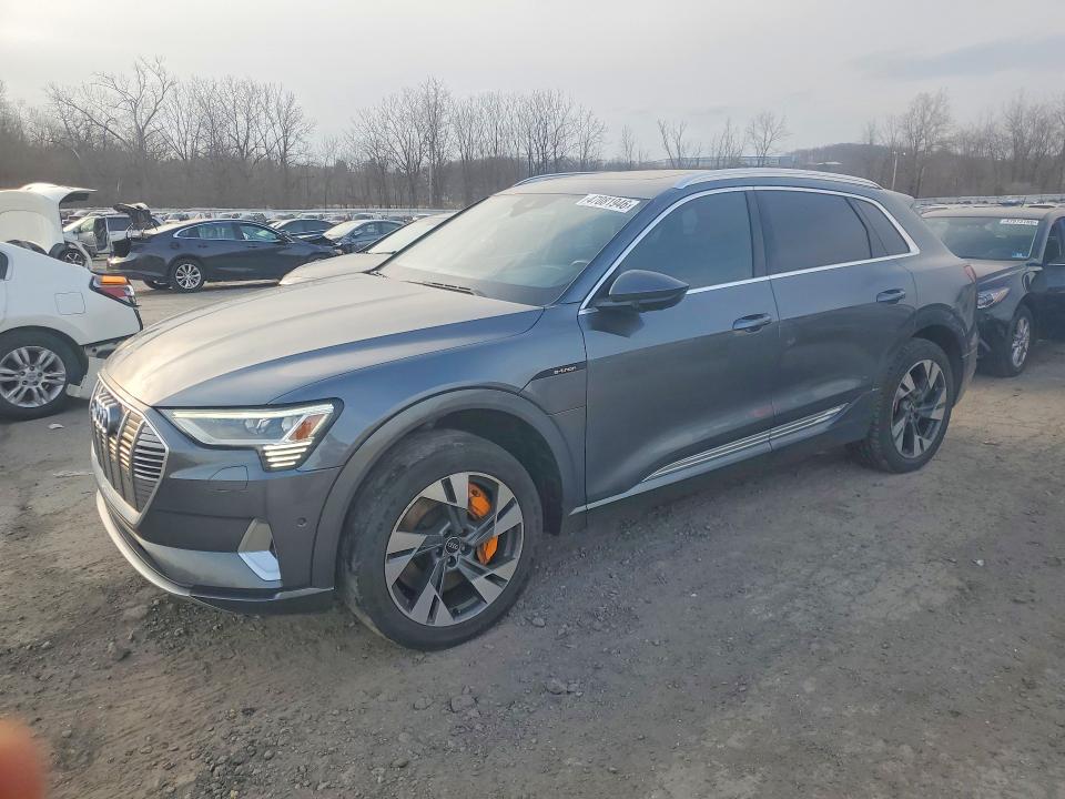 47081946 :رقم المزاد ، WA1VAAGE2KB005762 vin ، 2019 Audi E-tron مزاد بيع