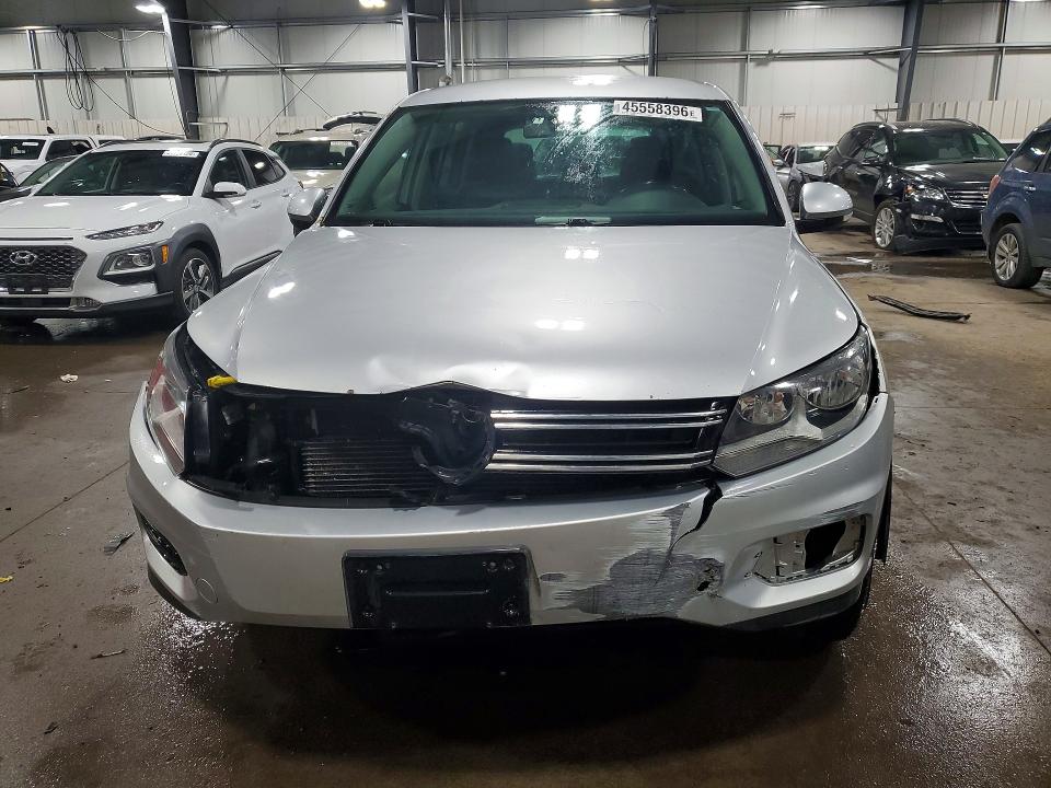 45558396 :رقم المزاد ، WVGAV3AXXEW554391 vin ، 2014 Volkswagen Tiguan مزاد بيع