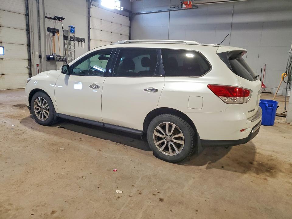 47823756 :رقم المزاد ، 5N1AR2MM3FC645781 vin ، 2015 Nissan Pathfinder مزاد بيع
