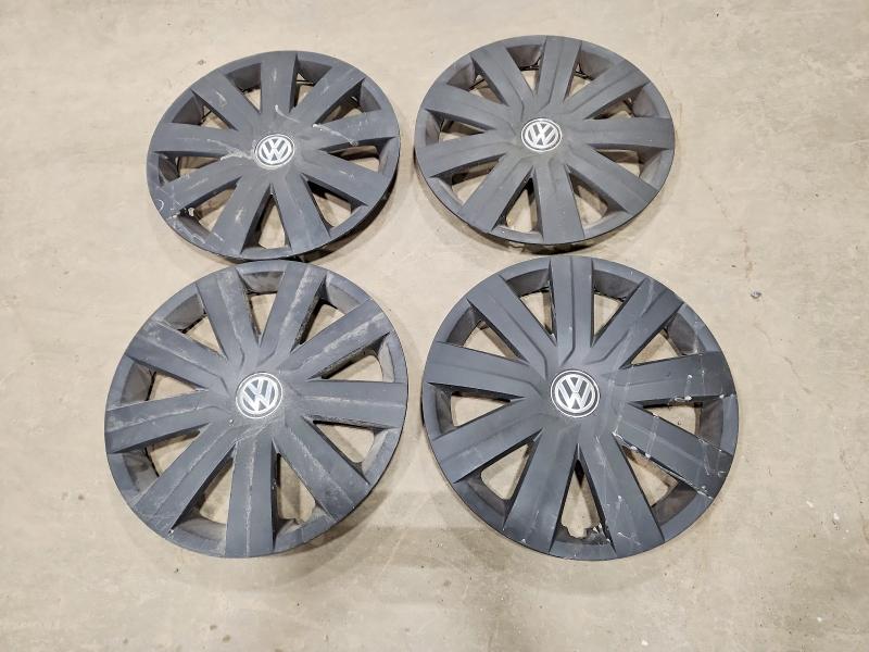 Продажа на аукционе авто 2015 Volkswagen Jetta, vin: 3VW2K7AJ6FM351789, номер лота: 45930086