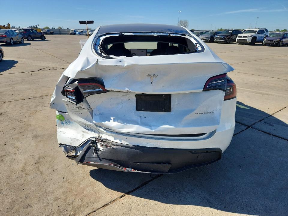 2023 Tesla Model Y მანქანა იყიდება აუქციონზე, vin: 7SAYGDEE4PF687590, აუქციონის ნომერი: 46398456