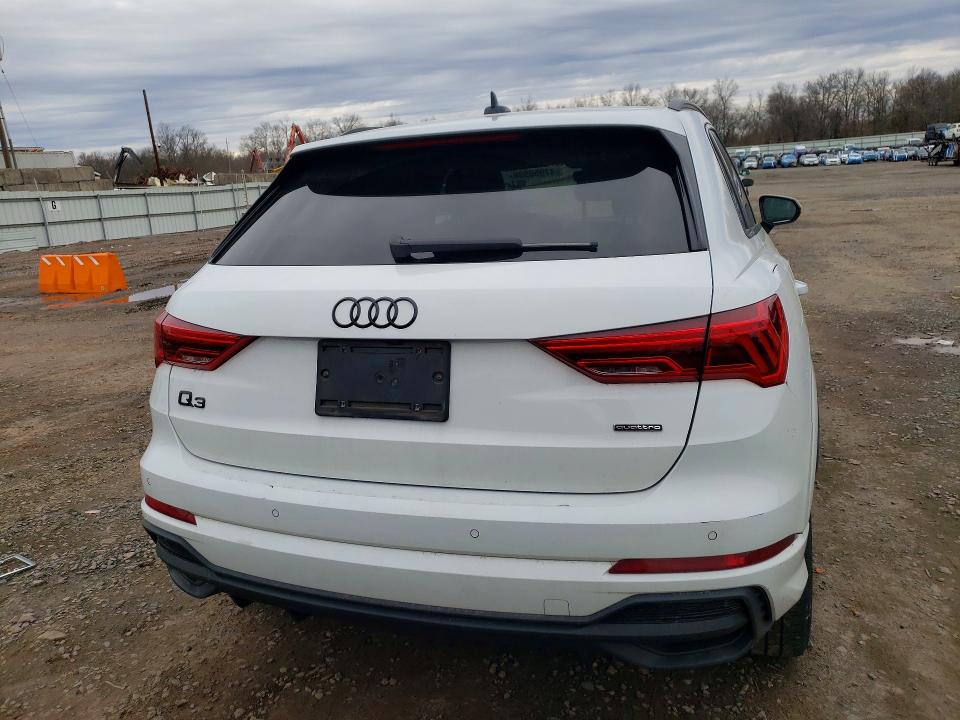 2023 Audi Q3 მანქანა იყიდება აუქციონზე, vin: WA1DECF39P1073596, აუქციონის ნომერი: 47950986