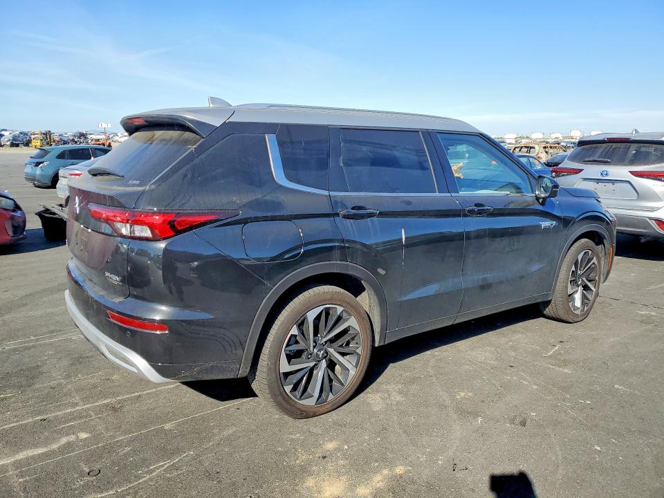 2025 Mitsubishi Outlander მანქანა იყიდება აუქციონზე, vin: JA4T5WA93SZ021707, აუქციონის ნომერი: 47056296