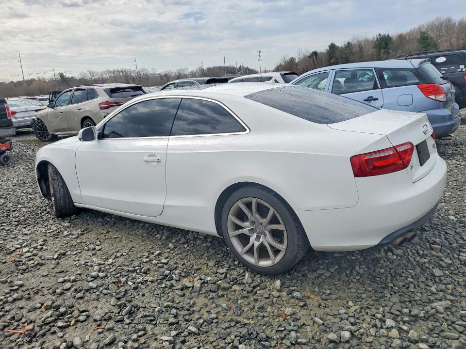 47804386 :رقم المزاد ، WAUCFAFR0BA039608 vin ، 2011 Audi A5 مزاد بيع