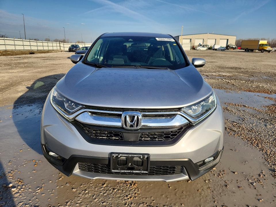 46841786 :رقم المزاد ، 7FARW2H55JE105366 vin ، 2018 Honda Cr-v مزاد بيع