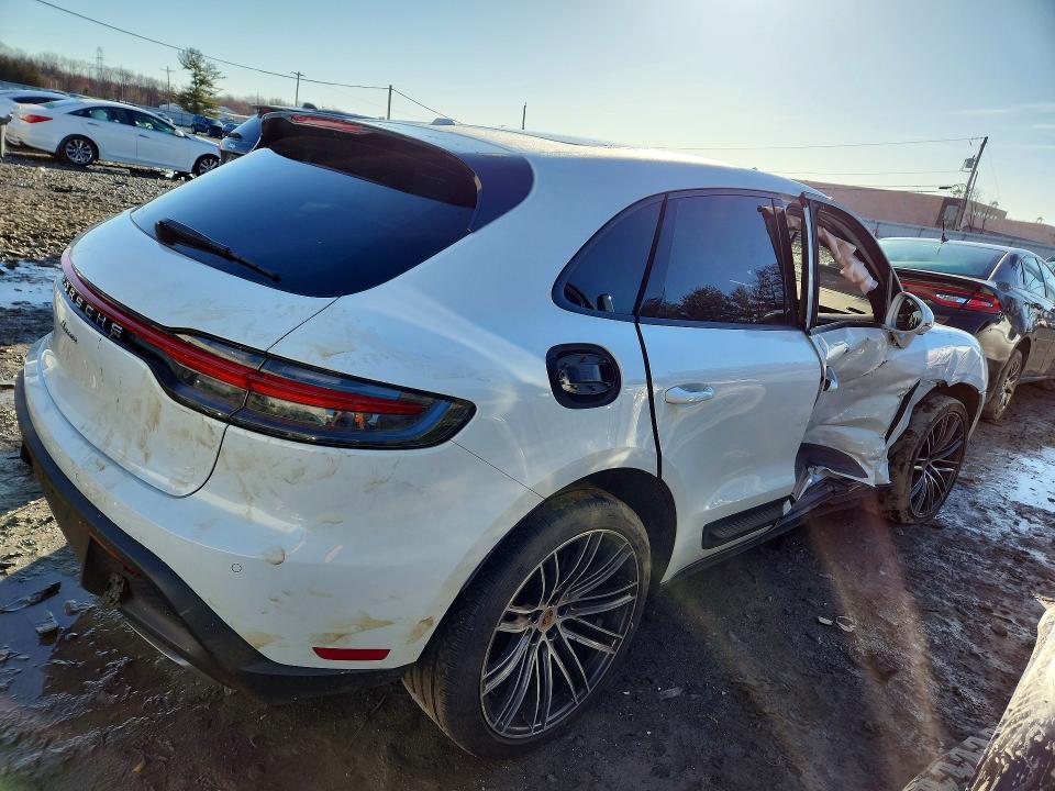 Продажа на аукционе авто 2023 Porsche Macan, vin: WP1AA2A57PLB12115, номер лота: 46831836
