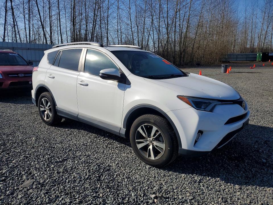 2017 Toyota Rav4 მანქანა იყიდება აუქციონზე, vin: 2T3RFREV8HW679778, აუქციონის ნომერი: 79288375