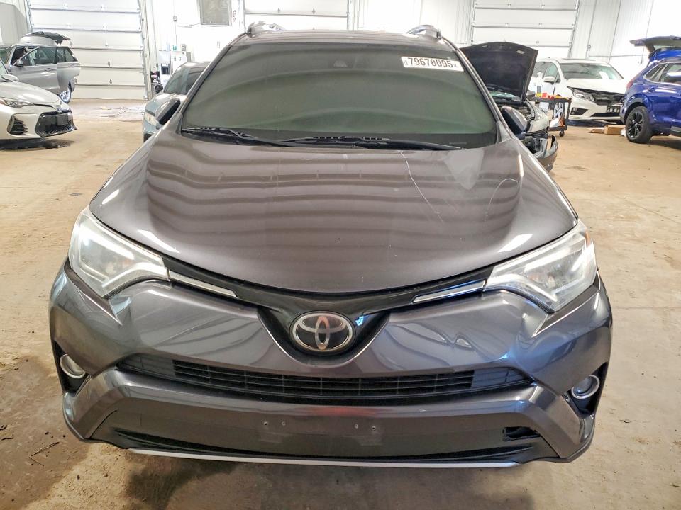 Aukcja sprzedaży 2018 Toyota Rav4, vin: JTMDFREV3JJ258100, numer aukcji: 79678095