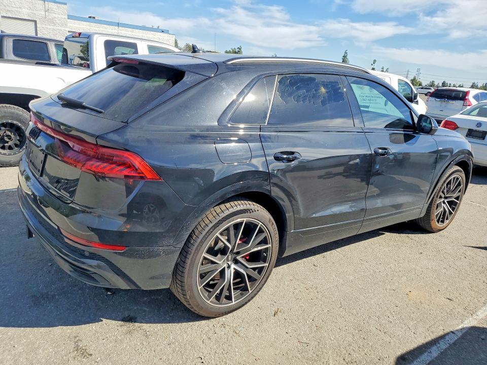 2022 Audi Q8 მანქანა იყიდება აუქციონზე, vin: WA1FVBF17ND026970, აუქციონის ნომერი: 79793935