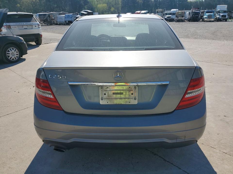 Продажа на аукционе авто 2012 Mercedes-benz C, vin: WDDGF4HBXCR198280, номер лота: 47248816