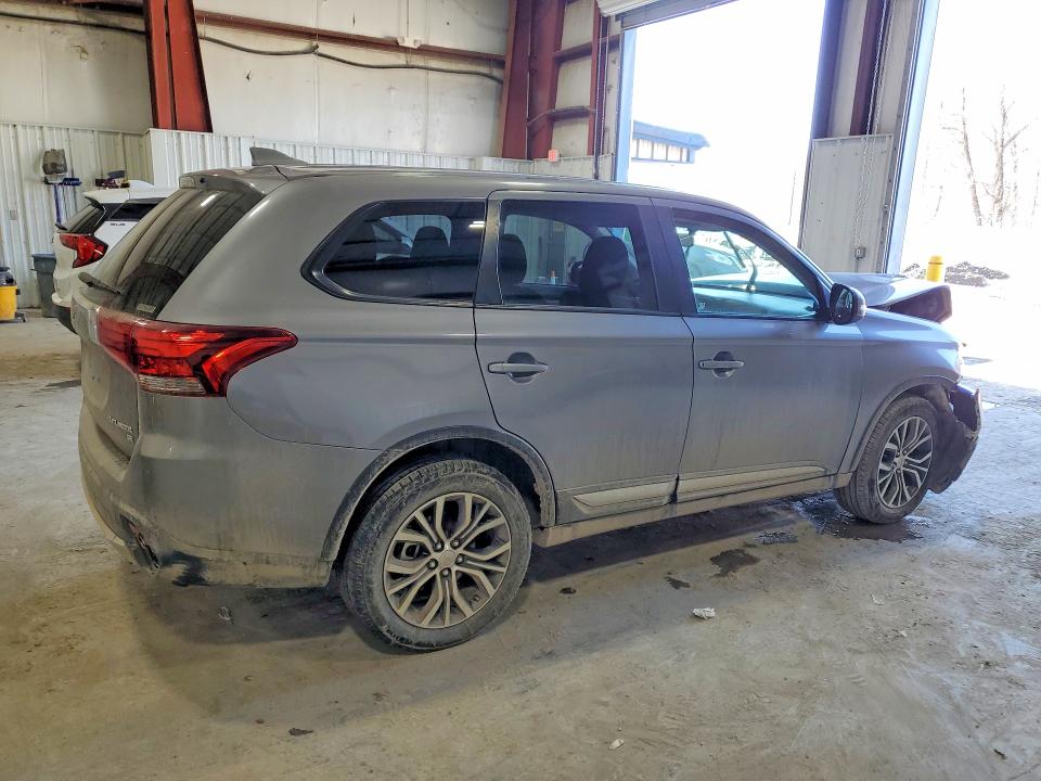 Продаж на аукціоні авто 2018 Mitsubishi Outlander, vin: JA4AZ3A37JJ001933, номер лоту: 79185355