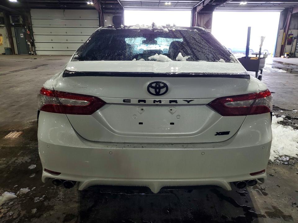 Продаж на аукціоні авто 2018 Toyota Camry, vin: 4T1B61HK4JU029185, номер лоту: 78303195
