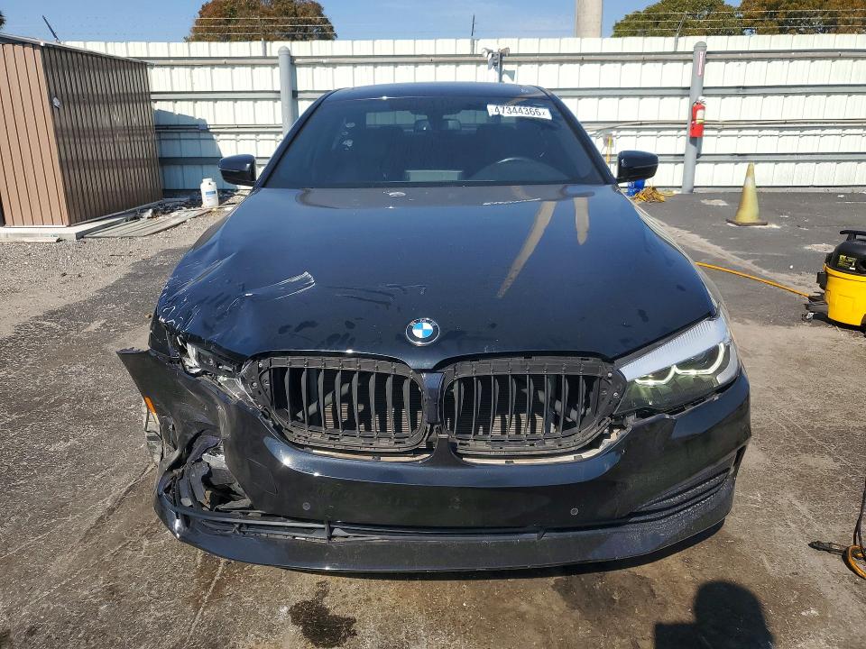 47344366 :رقم المزاد ، WBAJA9C54JB251877 vin ، 2018 Bmw 530e مزاد بيع