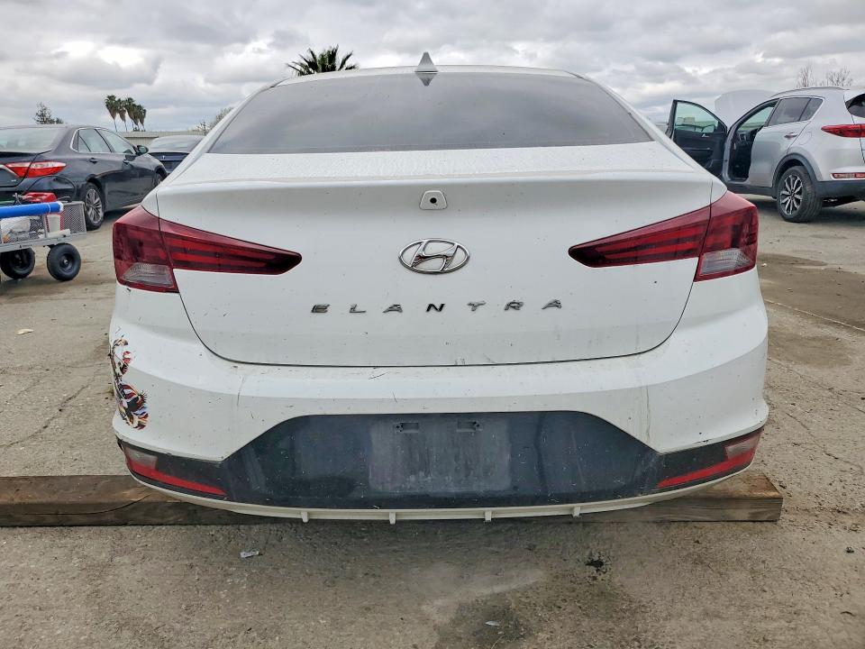 Продажа на аукционе авто 2019 Hyundai Elantra, vin: 5NPD84LF8KH448218, номер лота: 77150825