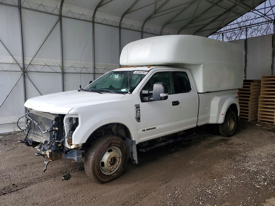 Продажа на аукционе авто 2018 Ford F350, vin: 1FT8X3DT1JEC30736, номер лота: 74073075