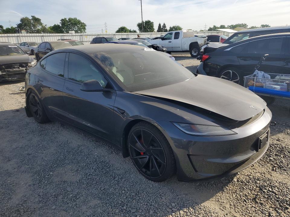 Продаж на аукціоні авто 2024 Tesla Model 3, vin: 5YJ3E1ET2RF832011, номер лоту: 47185416