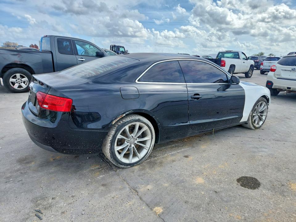 2013 Audi A5 მანქანა იყიდება აუქციონზე, vin: WAULFAFR8DA079390, აუქციონის ნომერი: 45761446