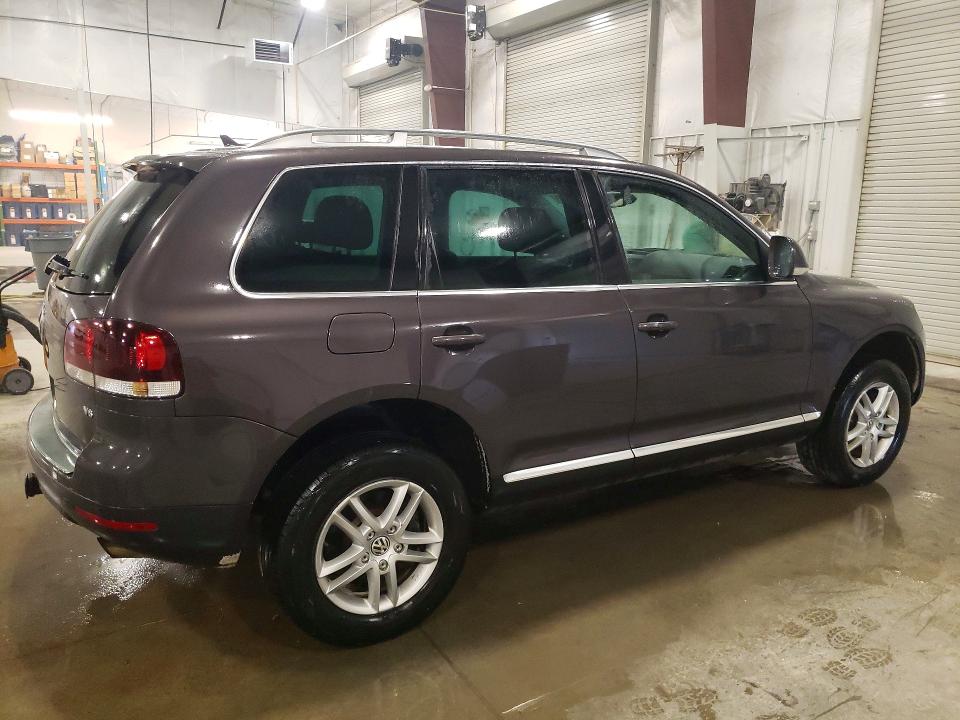 2010 Volkswagen Touareg მანქანა იყიდება აუქციონზე, vin: WVGBF7A91AD002584, აუქციონის ნომერი: 46550796