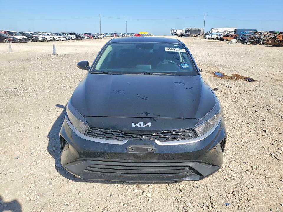 46094036 :رقم المزاد ، 3KPF24AD2RE801529 vin ، 2024 Kia Forte مزاد بيع