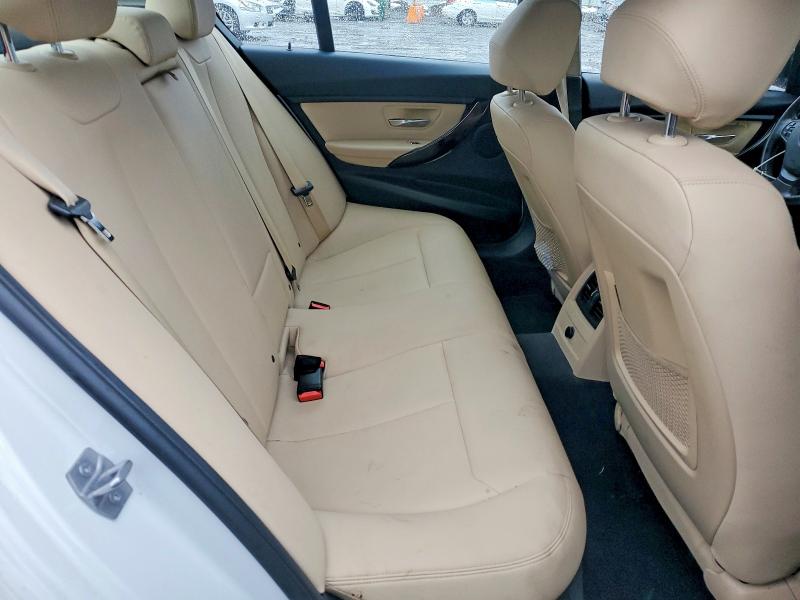 79805225 :رقم المزاد ، WBA8E5G50JNU47481 vin ، 2018 Bmw 320 مزاد بيع