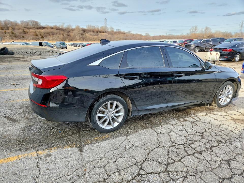 46353416 :رقم المزاد ، 1HGCV1F16NA060775 vin ، 2022 Honda Accord مزاد بيع