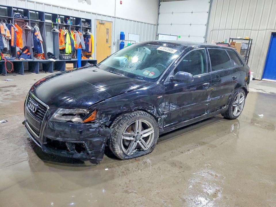 42042686 :رقم المزاد ، WAUKJAFMXCA028244 vin ، 2012 Audi A3 مزاد بيع