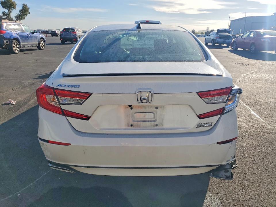 2021 Honda Accord მანქანა იყიდება აუქციონზე, vin: 1HGCV1F4XMA121795, აუქციონის ნომერი: 46041246