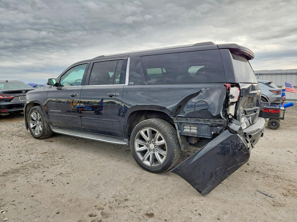 Продажа на аукционе авто 2015 Chevrolet Suburban, vin: 1GNSKKKC3FR676802, номер лота: 47738076