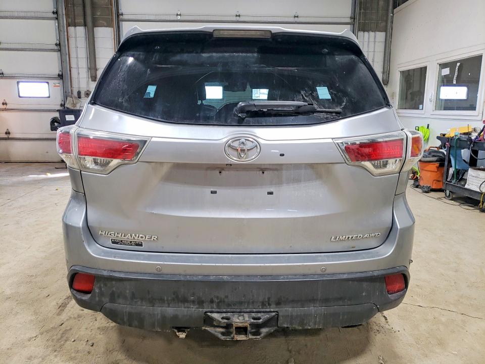 Продажа на аукционе авто 2015 Toyota Highlander, vin: 5TDDKRFH0FS132131, номер лота: 47227046