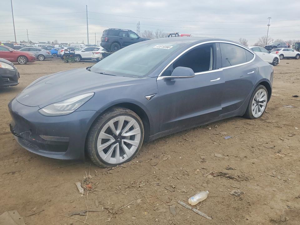 47742096 :رقم المزاد ، 5YJ3E1EA8KF543011 vin ، 2019 Tesla Model 3 مزاد بيع