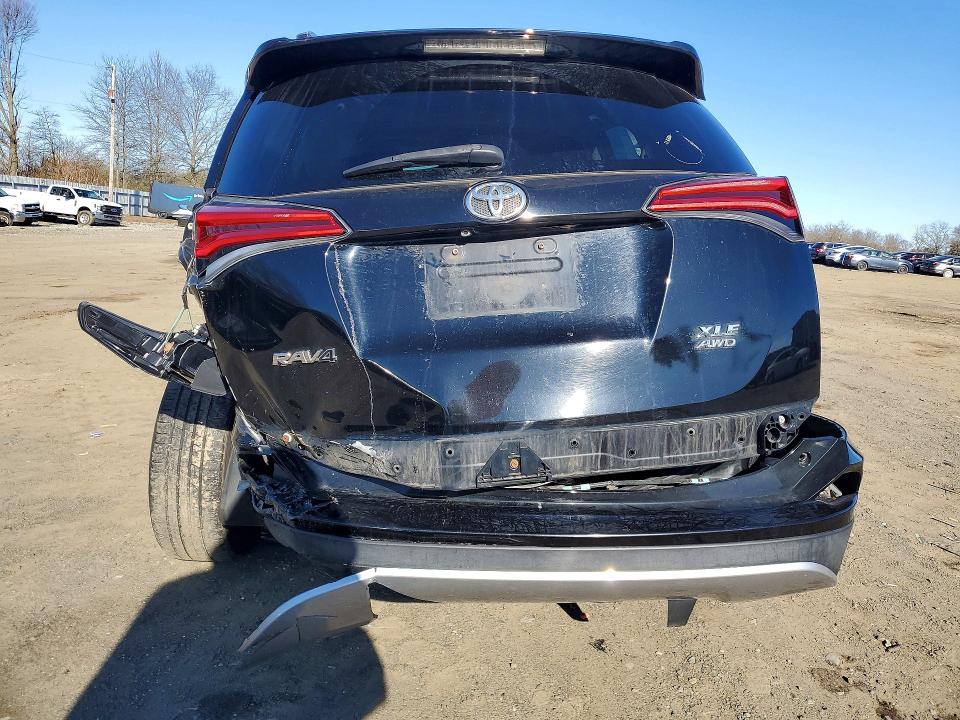 Продаж на аукціоні авто 2017 Toyota Rav4, vin: 2T3RFREV2HW641074, номер лоту: 46704956