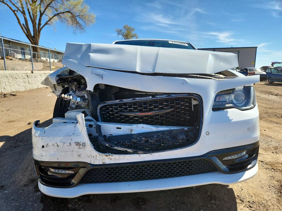 47519806 :رقم المزاد ، 2C3CCABT0MH570829 vin ، 2021 Chrysler 300 مزاد بيع