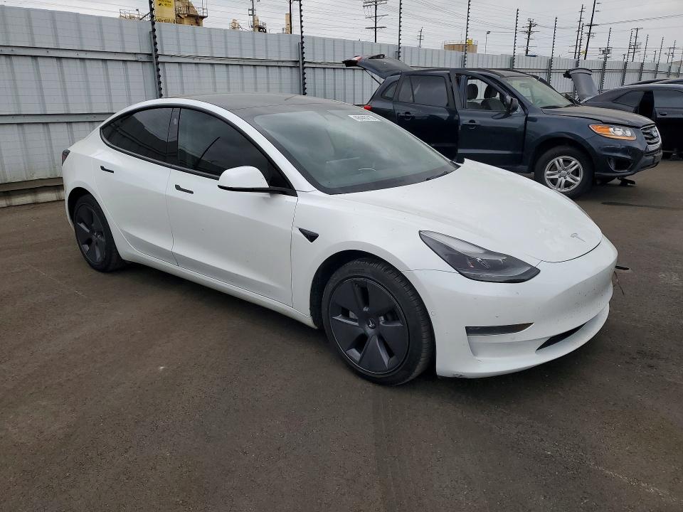 48445716 :رقم المزاد ، 5YJ3E1EB0NF359999 vin ، 2022 Tesla Model 3 مزاد بيع