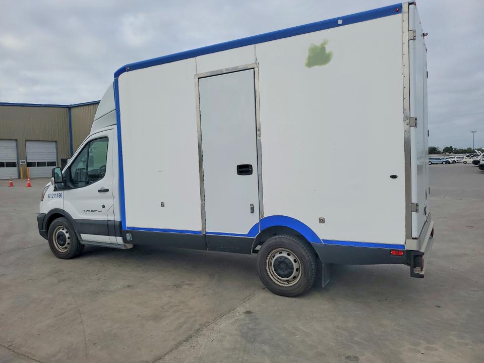 46949916 :رقم المزاد ، 1FDBW5Z8XMKA96397 vin ، 2021 Ford Transit مزاد بيع