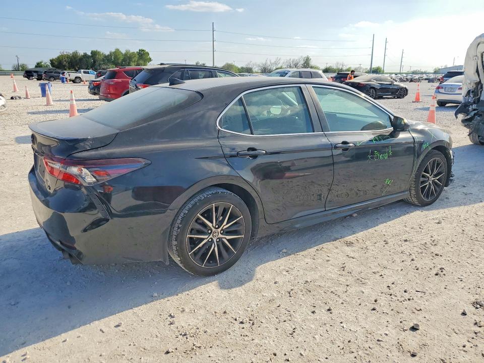 Продажа на аукционе авто 2021 Toyota Camry, vin: 4T1G11AK2MU534421, номер лота: 47408756