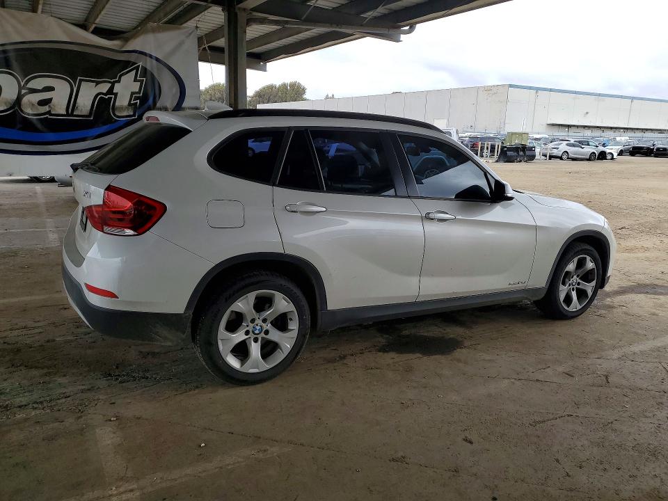Aukcja sprzedaży 2015 Bmw X1, vin: WBAVM1C52FVW57012, numer aukcji: 79268915