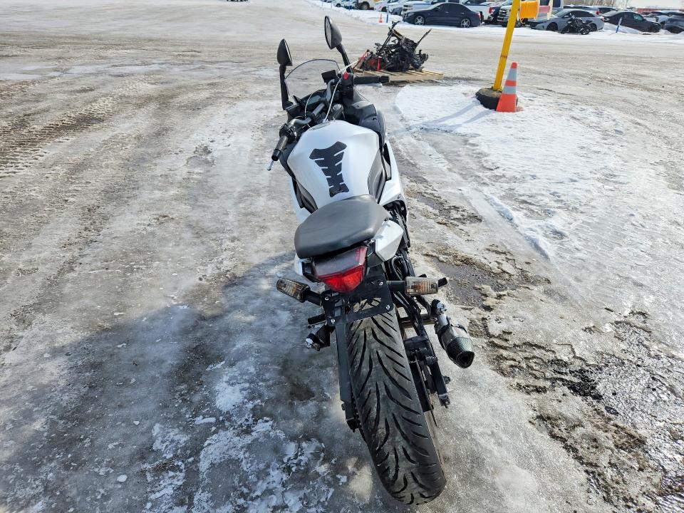 2012 Yamaha Fz6 მანქანა იყიდება აუქციონზე, vin: JYARJ18N7CA001442, აუქციონის ნომერი: 78667385
