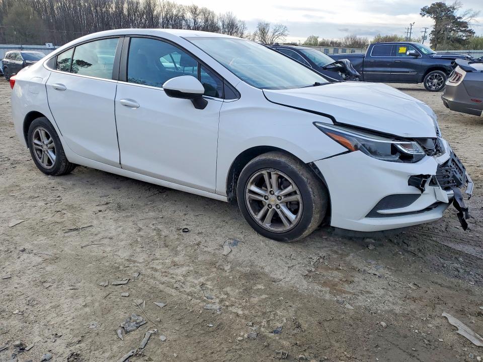 Продажа на аукционе авто 2017 Chevrolet Cruze, vin: 1G1BE5SM2H7251492, номер лота: 46582326