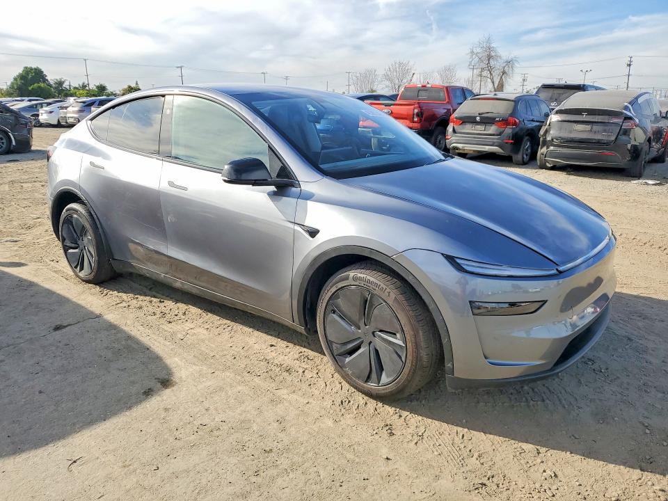 Продажа на аукционе авто 2026 Tesla Model Y, vin: 7SAYGDED2TF422250, номер лота: 46387246