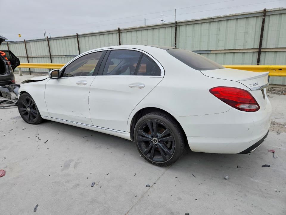 2016 Mercedes-benz C მანქანა იყიდება აუქციონზე, vin: 55SWF4JB0GU144030, აუქციონის ნომერი: 47781236