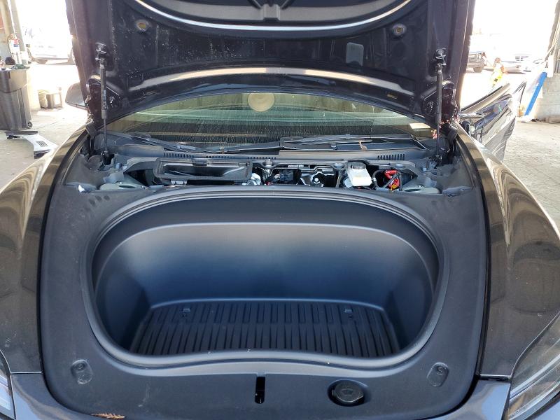 45499256 :رقم المزاد ، 5YJ3E1EA4SF932759 vin ، 2025 Tesla Model 3 مزاد بيع