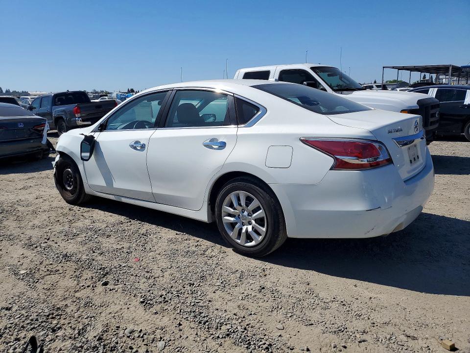 2015 Nissan Altima მანქანა იყიდება აუქციონზე, vin: 1N4AL3AP0FC273560, აუქციონის ნომერი: 46959196