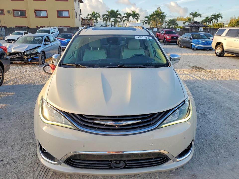 2017 Chrysler Pacifica მანქანა იყიდება აუქციონზე, vin: 2C4RC1N74HR689505, აუქციონის ნომერი: 45824506