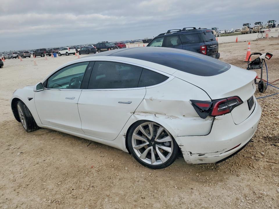 47253876 :رقم المزاد ، 5YJ3E1EA0KF417967 vin ، 2019 Tesla Model 3 مزاد بيع