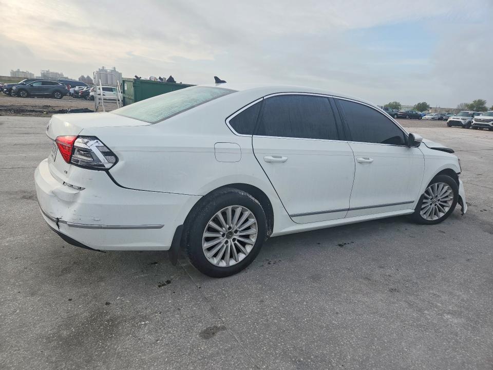 Продажа на аукционе авто 2016 Volkswagen Passat, vin: 1VWBT7A30GC067415, номер лота: 79650475