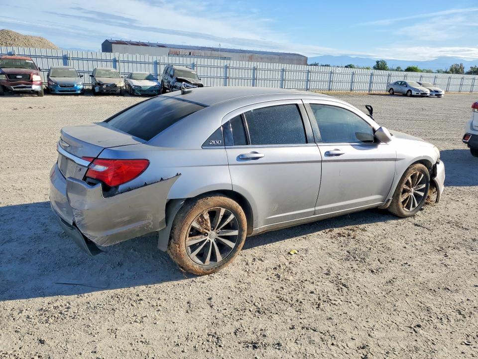 2013 Chrysler 200 მანქანა იყიდება აუქციონზე, vin: 1C3CCBBB2DN509714, აუქციონის ნომერი: 46939106