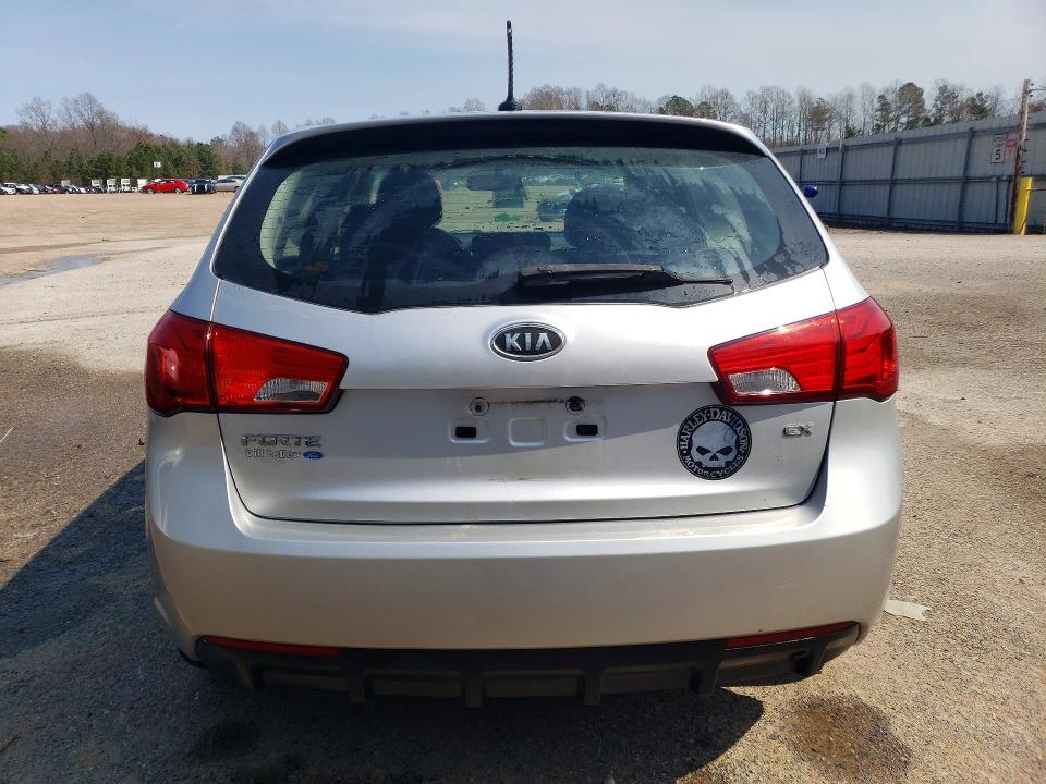 Продажа на аукционе авто 2011 Kia Forte5, vin: KNAFU5A26B5333298, номер лота: 46113646
