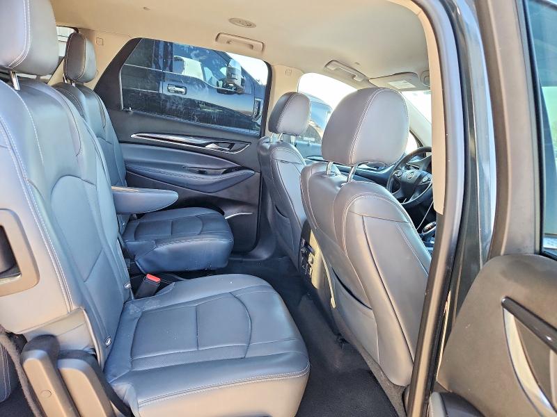 47089416 :رقم المزاد ، 5GAERBKW3JJ270295 vin ، 2018 Buick Enclave مزاد بيع