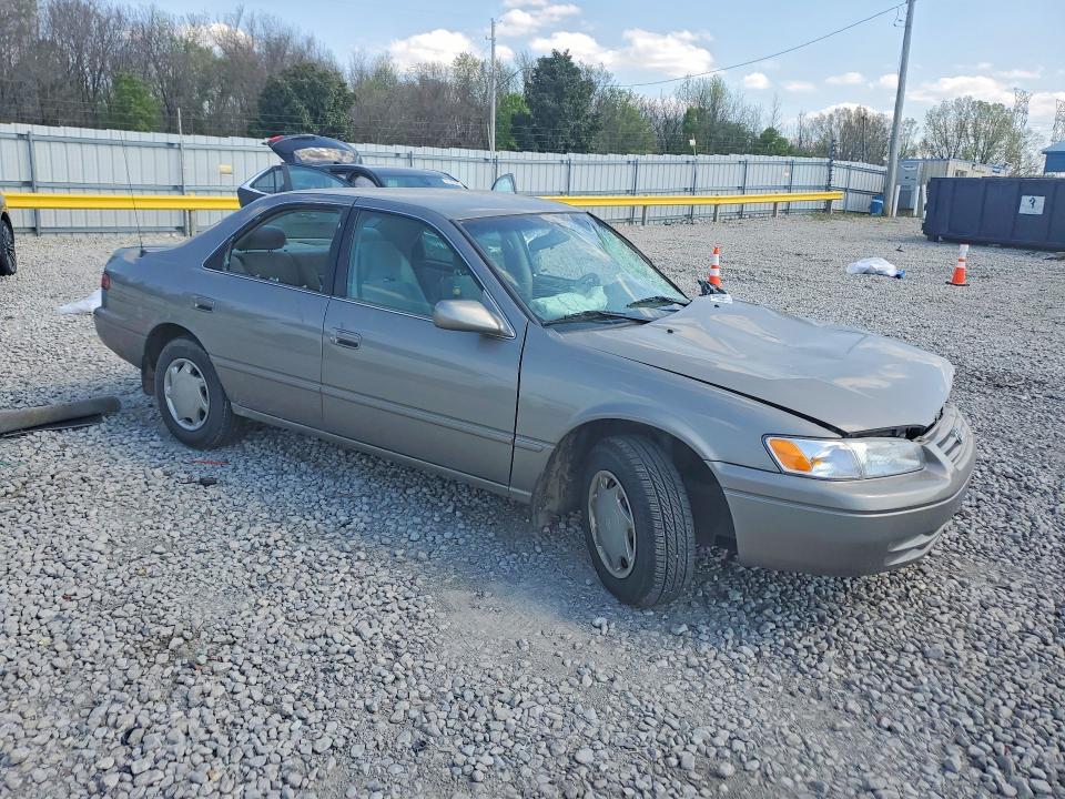 47498146 :رقم المزاد ، 4T1BG22K5WU355466 vin ، 1998 Toyota Camry مزاد بيع