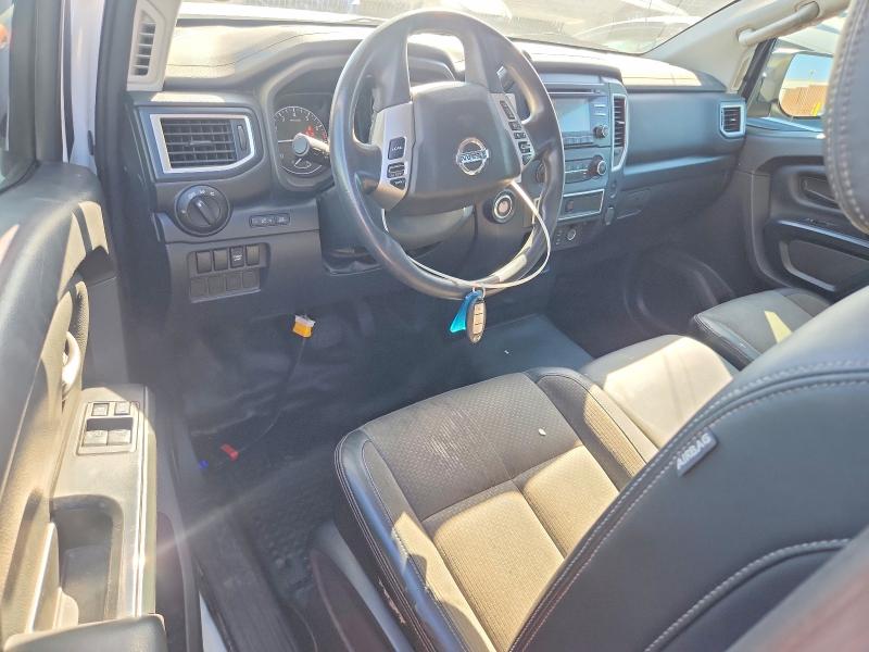 45545356 :رقم المزاد ، 1N6AA1R96HN568533 vin ، 2017 Nissan Titan Xd مزاد بيع